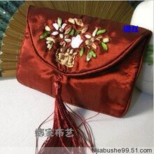 紫红色丝带绣花小包 古典文化绣花包 送老外的最佳礼品！