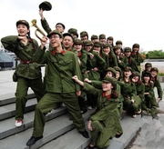 成人儿童小红军服演出服八路军装，红卫兵服装抗战解放帽表演衣服女