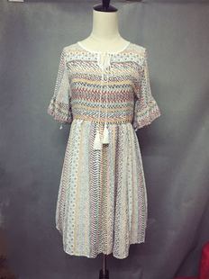 2019夏装韩版条纹波浪纹，荷叶边系带，雪纺连衣裙民族图腾