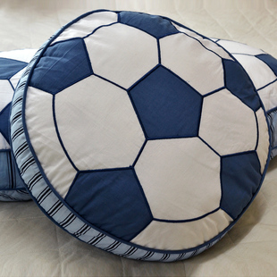 外贸出口纯棉布艺绗缝异形抱枕，欧式造型足球沙发汽车靠垫卡通靠枕