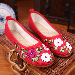 老北京新娘鞋纯手工绣花婚鞋红色秀禾鞋子牛筋，底中式平底跟布鞋女