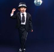 小男孩西装舞蹈服饰男童幼儿街舞杰克逊舞台演出服装带帽子