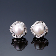 珍珠耳钉925纯银镶钻耳环女日韩国时尚，气质简约个性防过敏耳饰品