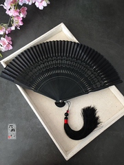中国风全竹雕刻镂空扇子日式全纯黑色扇孔雀雕花折扇子男女工艺扇