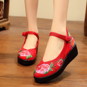 老北京布鞋女舒适厚底，坡跟绣花鞋民族风，红色单鞋内增高舞蹈汉服鞋