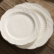 欧式贵族华丽风白瓷盘子浮雕，圆盘西餐盘蕾丝，点心盘甜品盘蛋糕