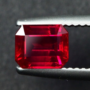 5a级红宝石裸石长方形，戒面宝石鸽血红戒指，吊坠主配石红色镶嵌裸钻