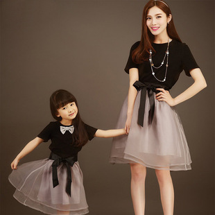 夏装亲子装母女裙装韩版时尚，短袖t恤网纱裙，套装女童公主裙蓬蓬裙