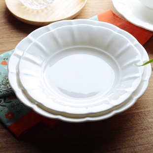 白色盘子高级感浮雕家用纯白骨瓷餐具7.5寸8英寸汤盘菜(汤，盘菜)盘深盘菜碟
