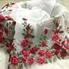 立体欧根纱蕾丝，玫瑰红刺绣裙子布料，单边绣花蓬蓬裙面料