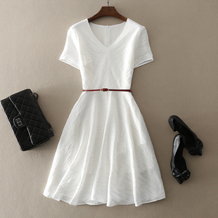 中长款修身显瘦a字裙礼服白色短袖，连衣裙子气质优雅女装