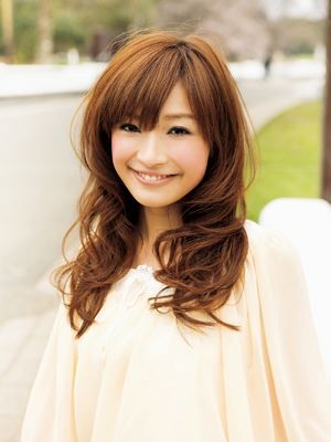 <em>不用发夹</em>的<em>扎头</em>方法日本入秋6款最流行发型 必