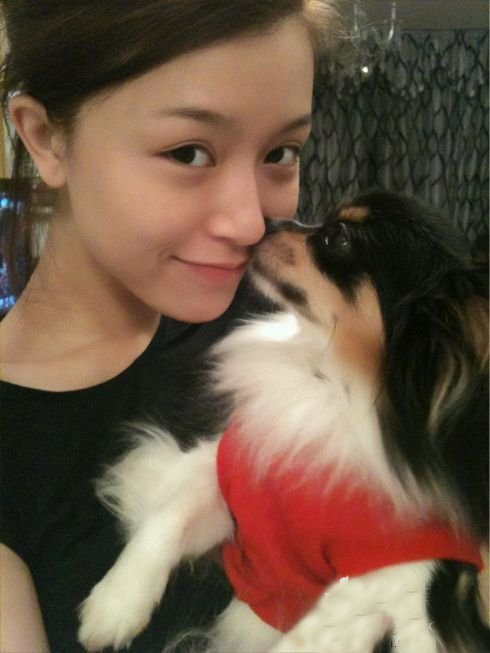 <em>香港</em>嫩模文咏珊微薄<em>私</em>照+素明星整容前后照片