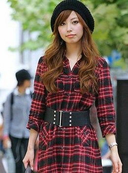 9月日韩范儿潮女最新<em>教人扎头发</em>的视频街拍发