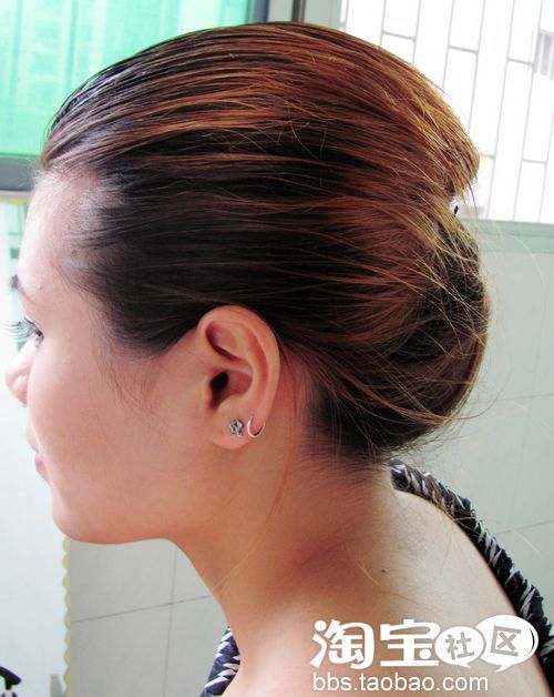 美女最<em>韩国头发</em>的<em>扎法</em>IN晚装盘发秀_hg8hv15