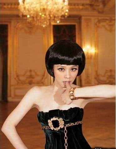 11年最流行<em>短发</em>简单的直发<em>盘发</em>十女星时尚短