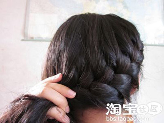 3分钟教会你编出很显气包包头型质的<em>发型</em>_太